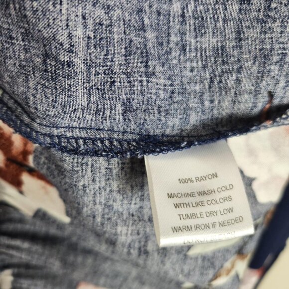 LuLaRoe Amelia Floral Dress With Pockets - Picture 6 of 6